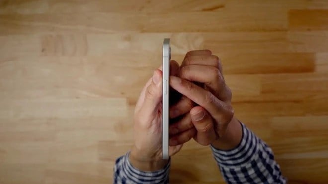 iphone-16e-side-button.jpg