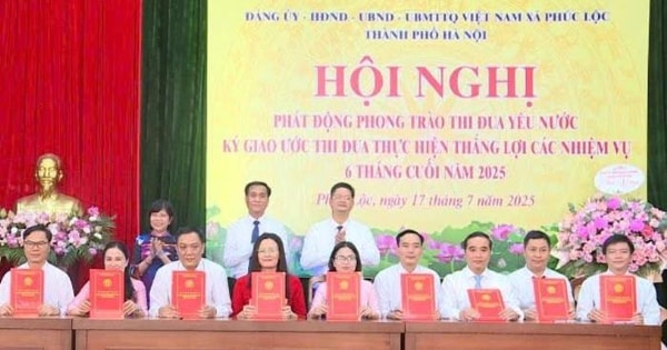 គណៈកម្មាធិការប្រជាជនឃុំ Phuc Loc បានចុះហត្ថលេខាលើកិច្ចព្រមព្រៀងអនុវត្តការងារក្នុងរយៈពេល ៦ ខែចុងក្រោយនៃឆ្នាំនេះ។
