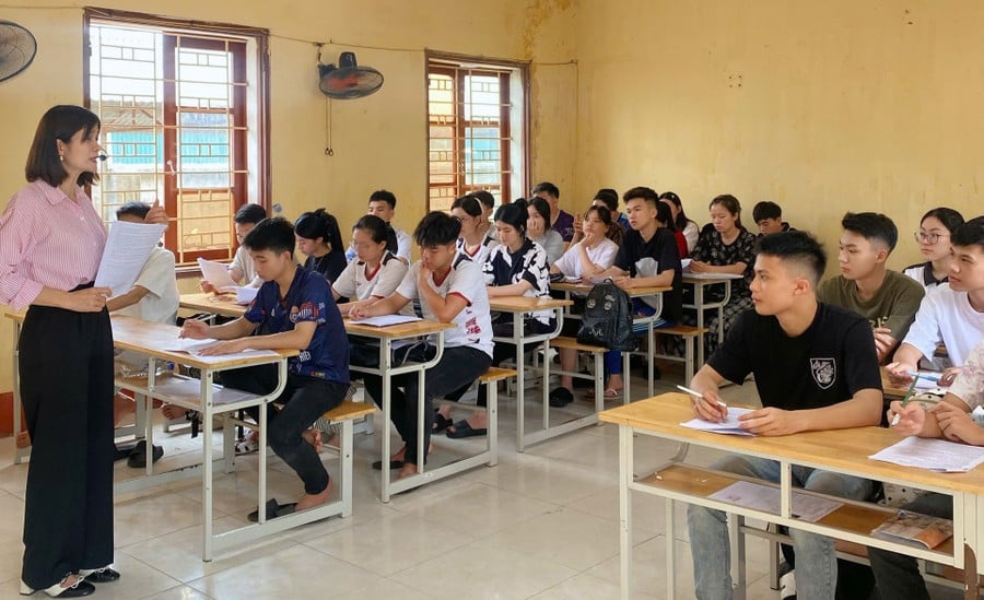 cu-hich-doi-moi-day-va-hoc-7560.jpg
