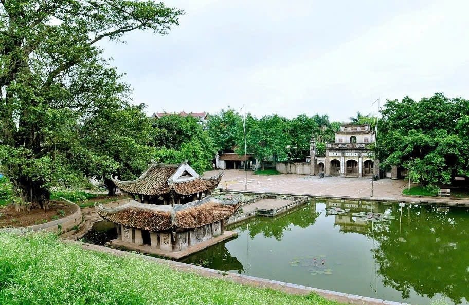 den-giong-di-tich-quoc-gia-dac-biet-tai-xa-phu-dong.-anh-nguyen-son(1).jpg