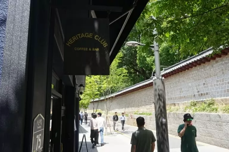 Du lịch Hàn Quốc: 4 quán cà phê bạn không nên bỏ lỡ khi đến Seoul