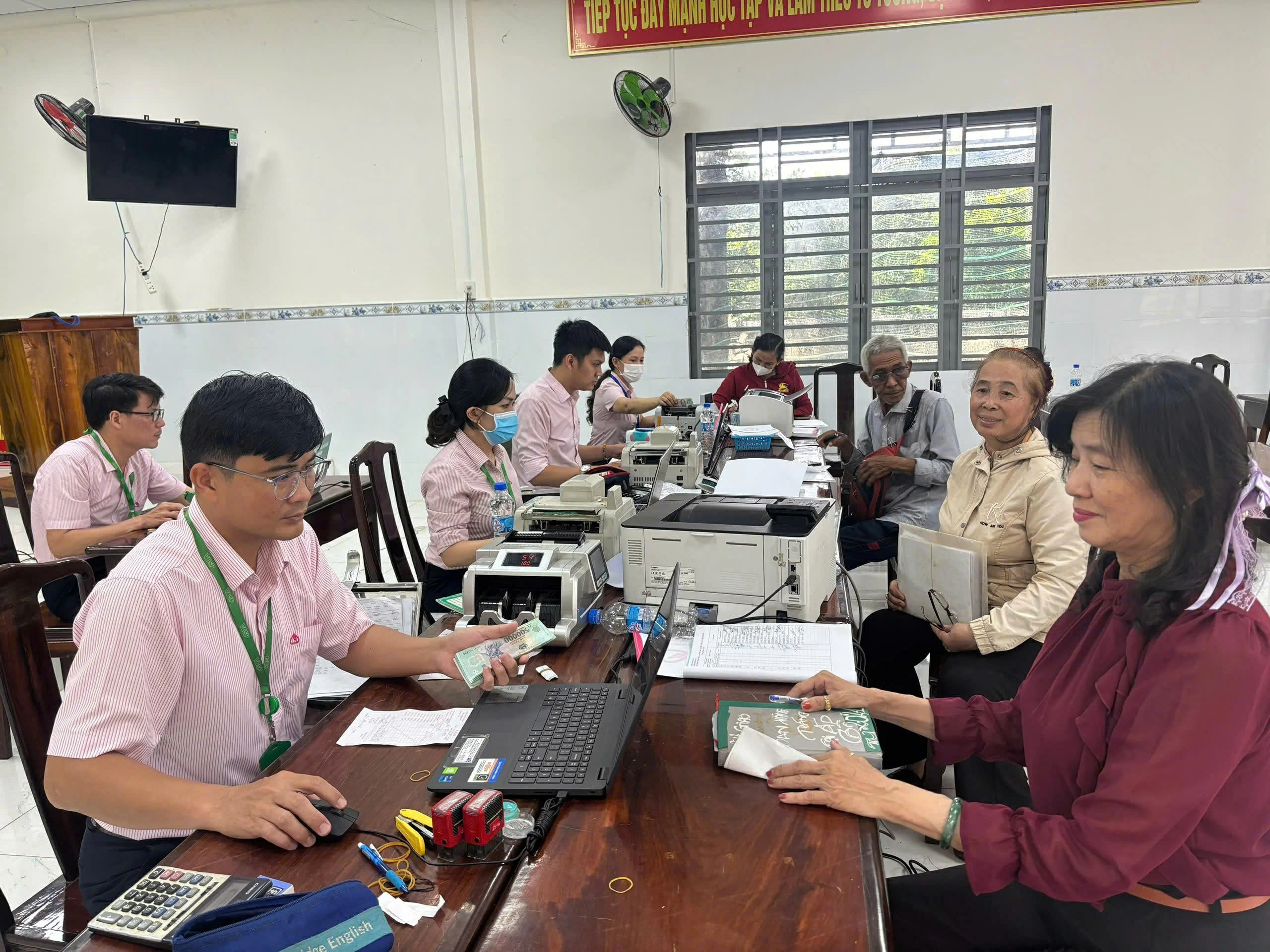 giao dịch tại điểm giao dịch Mã Đà ngày 17.7