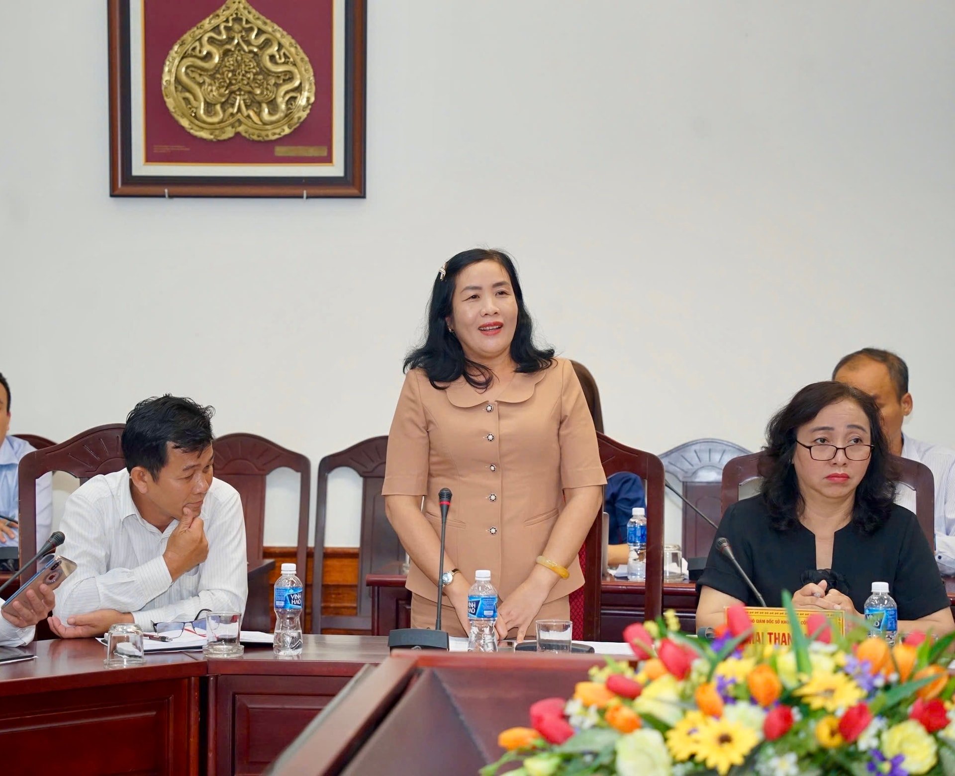 Bí thư xã Hàm Liêm Nguyễn Toàn Thắng phát biểu ý kiến
