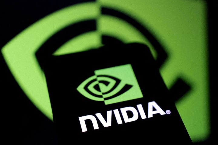 Các chip GPU của NVIDIA đã trở thành "xương sống" cho các mô hình AI có tầm ảnh hưởng hiện nay, trong đó có cả ChatGPT (Ảnh: Reuters)