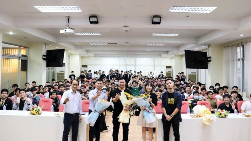 Binance Academy сотрудничает с Научным университетом Хошимина с целью популяризации технологии блокчейн.