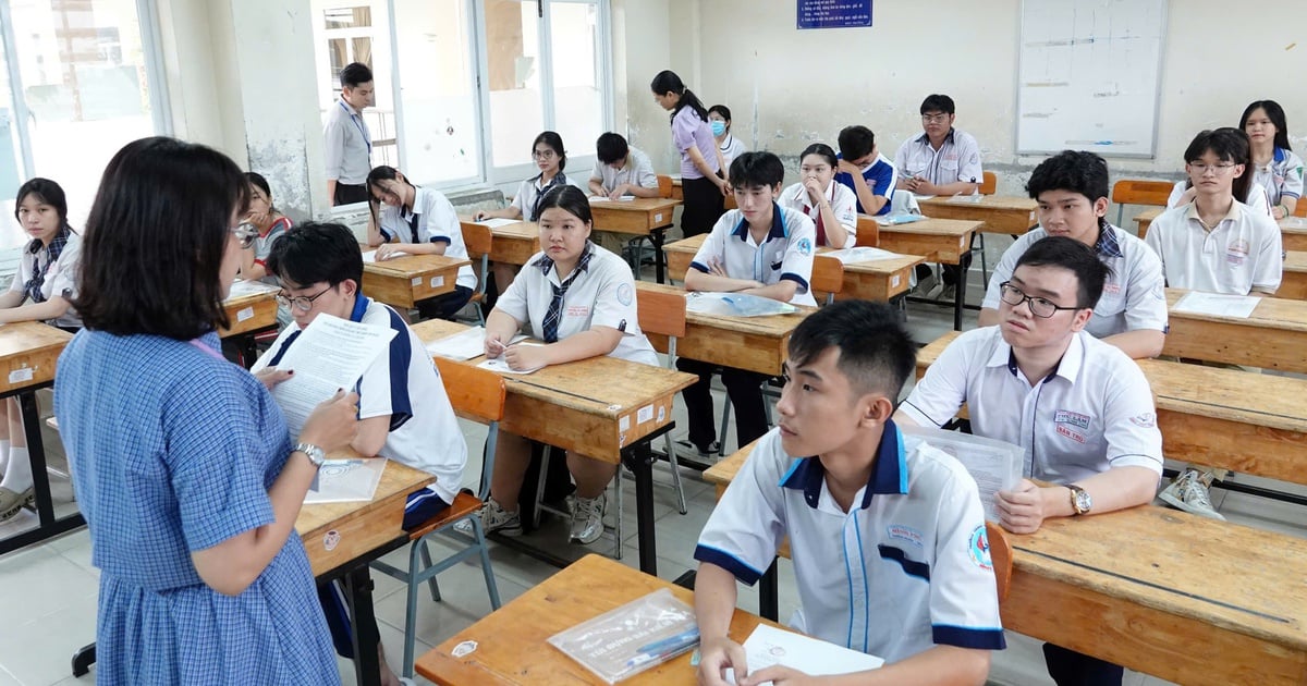 Sở GD-ĐT TP.HCM tham mưu xây dựng chính sách hỗ trợ giáo viên sau sáp nhập