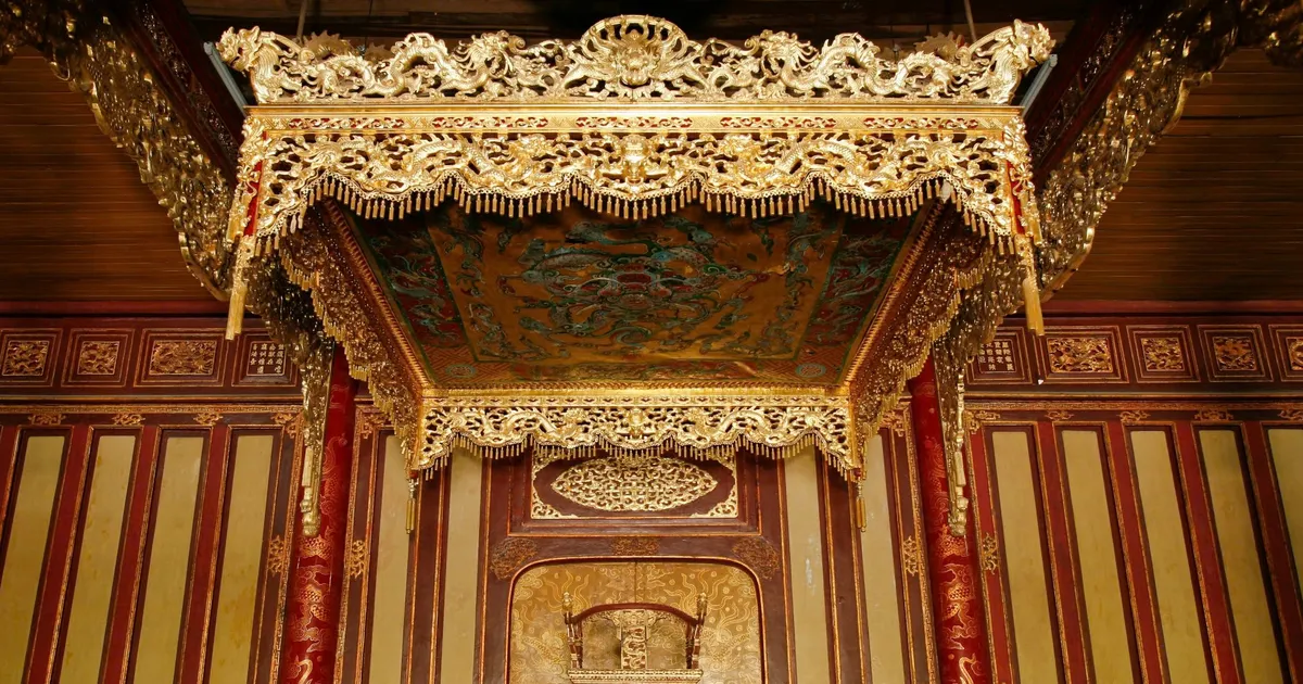 Thông tin mới nhất về việc phục chế bảo vật quốc gia “Ngai vua triều Nguyễn”