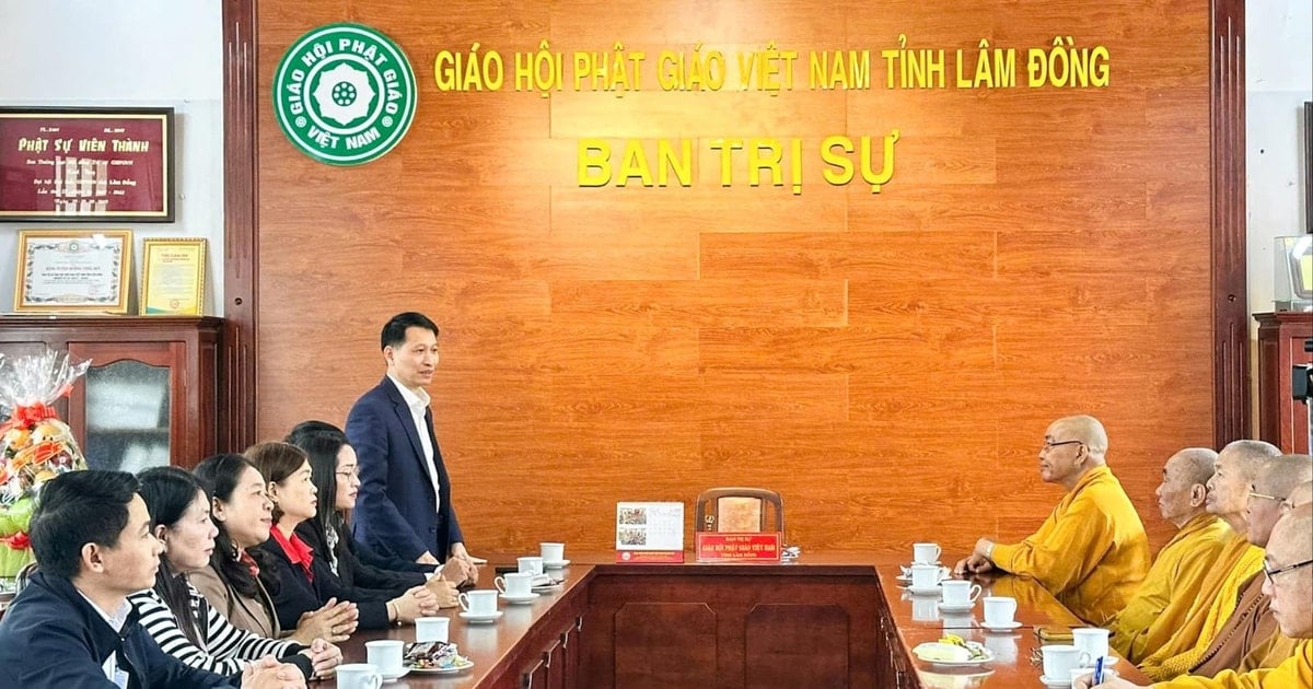 ថ្នាក់​ដឹកនាំ​មន្ទីរ​ជនជាតិ និង​សាសនា​ខេត្ត​បាន​ចុះ​ពិនិត្យ និង​ធ្វើ​ការងារ​ជាមួយ​អង្គការ​សាសនា