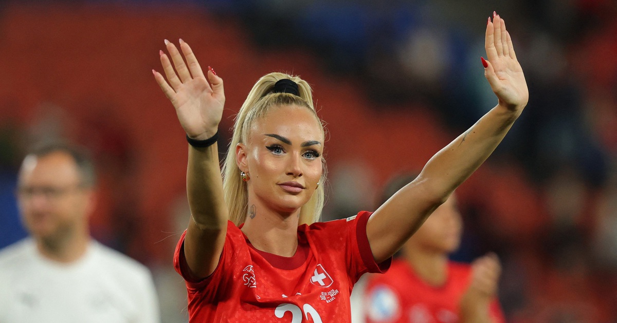 Nữ cầu thủ được bảo vệ nghiêm ngặt ở Euro 2025 vì 'quá nóng bỏng'