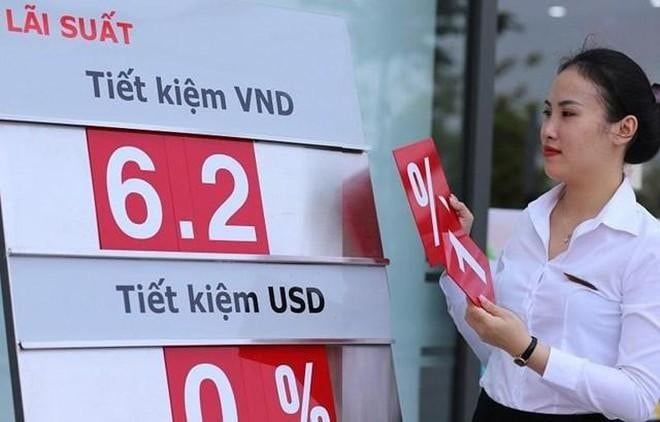 Nỗ lực bình ổn lãi suất huy động đối mặt nhiều thách thức