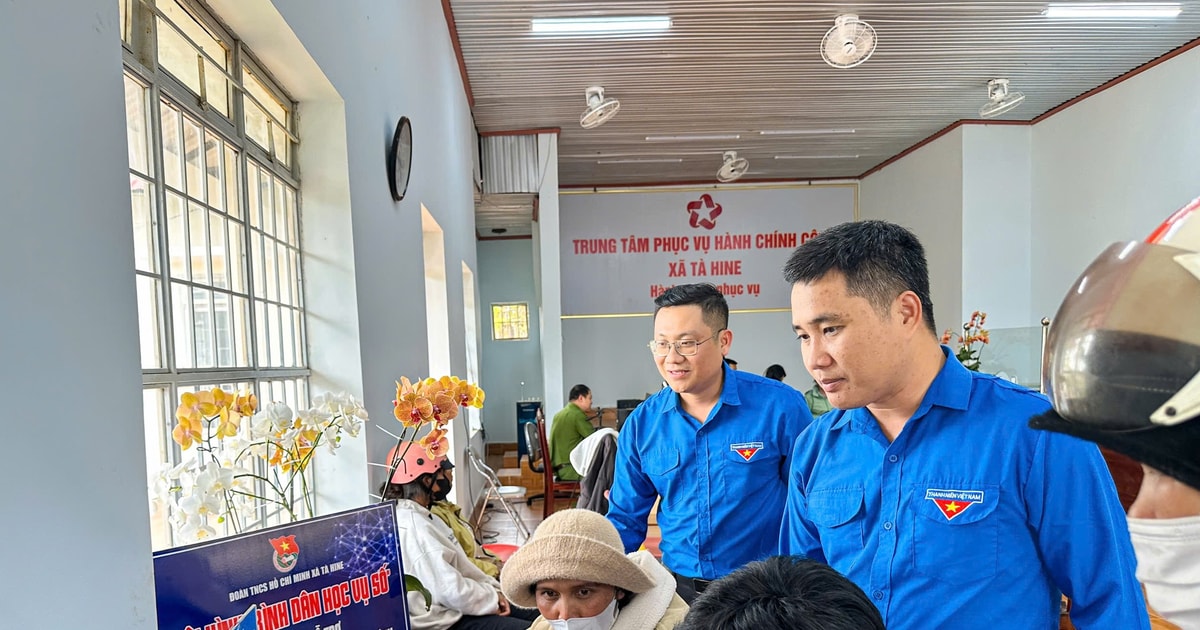 Bí thư Tỉnh Đoàn Lâm Đồng thăm, động viên các đội hình thanh niên tình nguyện