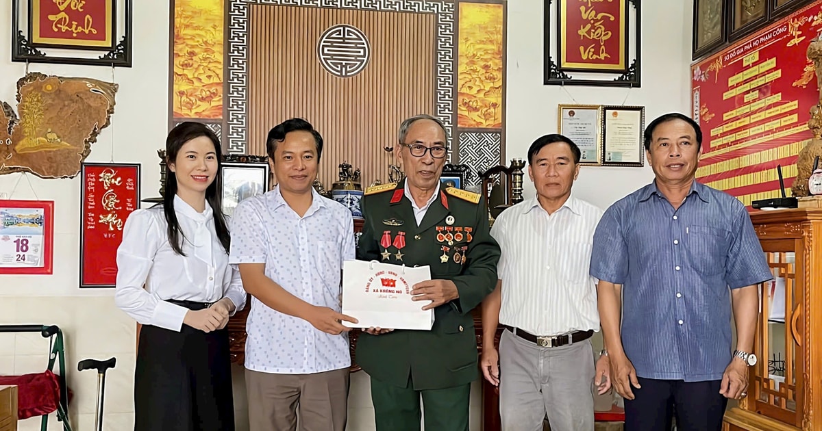 ឃុំ​ក្រាំង​ណូ​ចុះ​សួរសុខទុក្ខ​និង​ប្រគល់​អំណោយ​ចំនួន​១២៧​គ្រួសារ​ជូន​គ្រួសារ​គោលនយោបាយ​