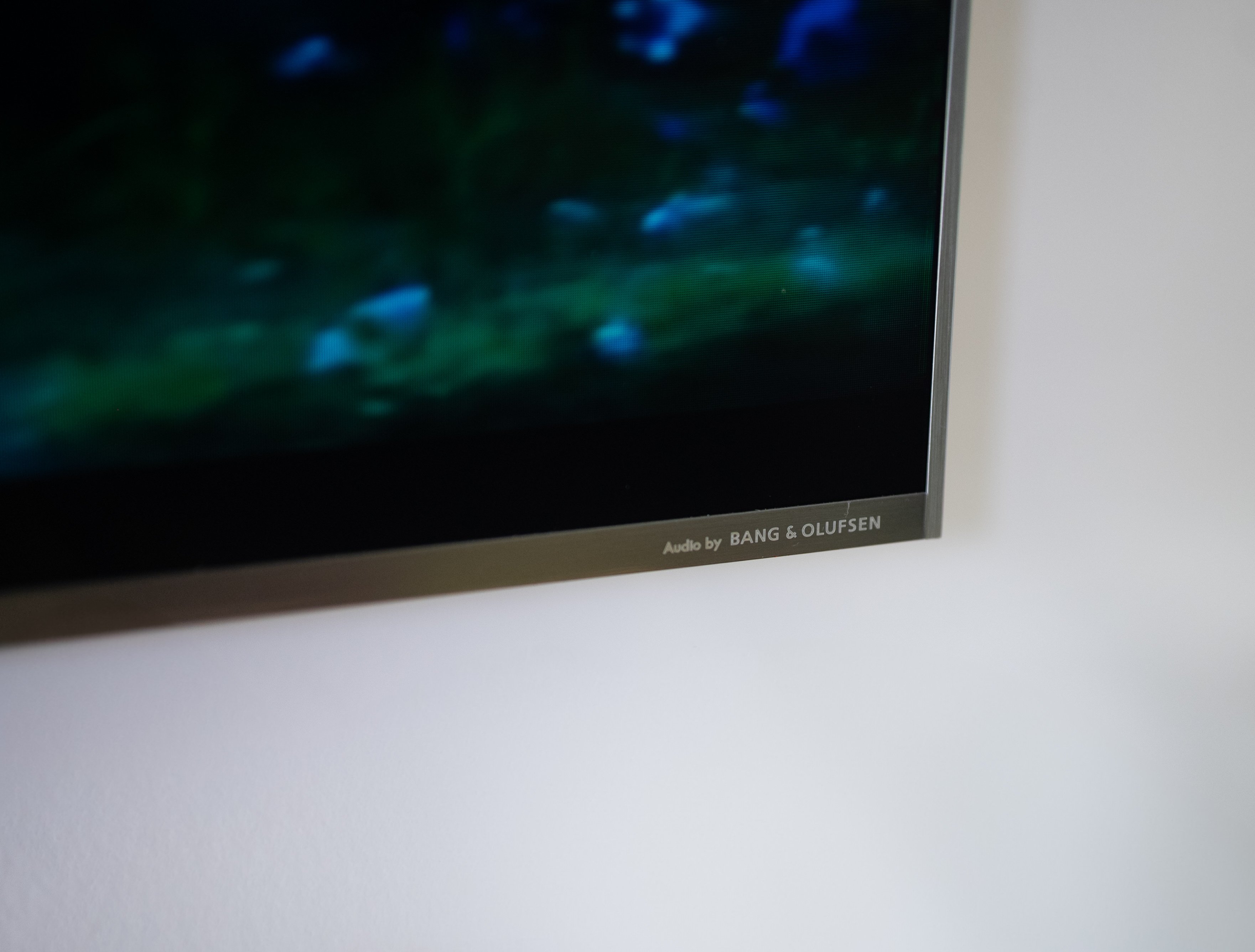 TCL C8K,  Review TCL C8K,  TV Mini LED 4K,  TV 75 inch TCL,  TCL C8K gaming,  TV OLED,  TCL QD-Mini LED,  danh gia TCL C8K,  TCL 75 inch anh 8