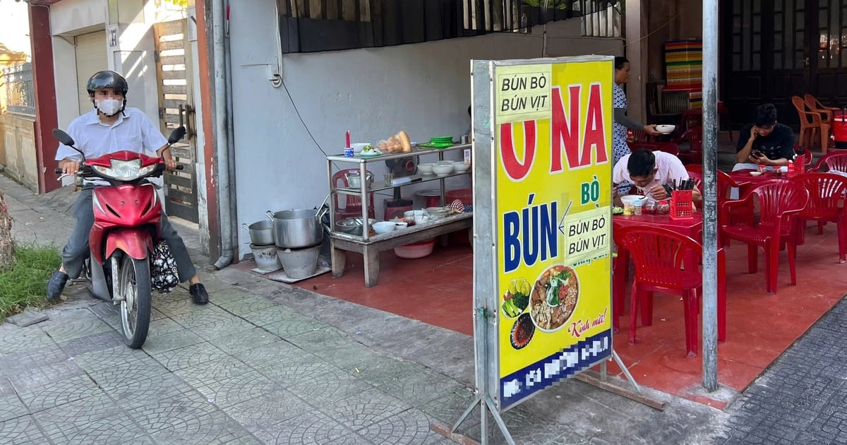 Quán bún bò Huế sửa bảng hiệu, đổi món: Vì sao giò chả bỗng 'biến mất'?
