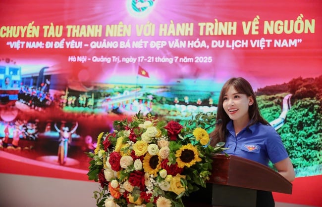 “Chuyến tàu Thanh niên với hành trình về nguồn: Giáo dục lý tưởng cách mạng cho đoàn viên, thanh niên - Ảnh 3.