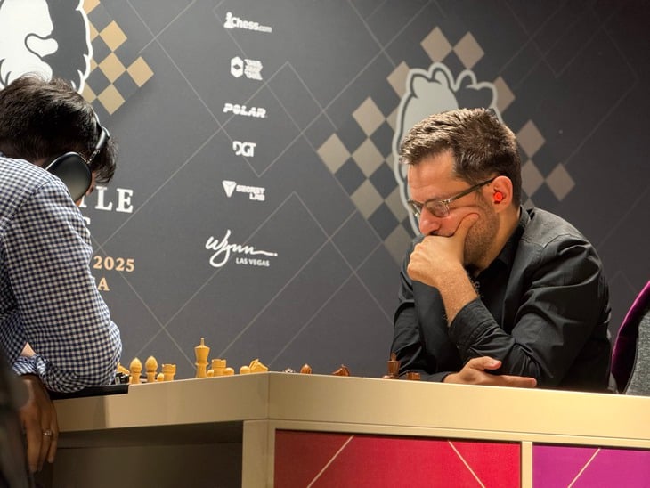 Lộ diện kỳ thủ đánh bại cả Vua cờ Magnus Carlsen và Nakamura tại Freestyle Chess - Ảnh 1.