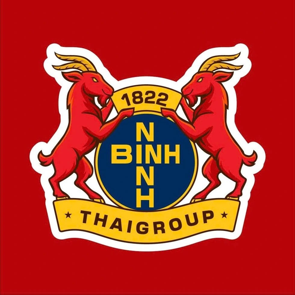 Football logos are not time machines - photo 1