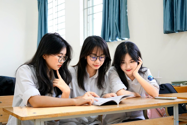 하노이 베트남국립대학교 외국어대학 외국어고등학교 학생들. (사진: 학교)