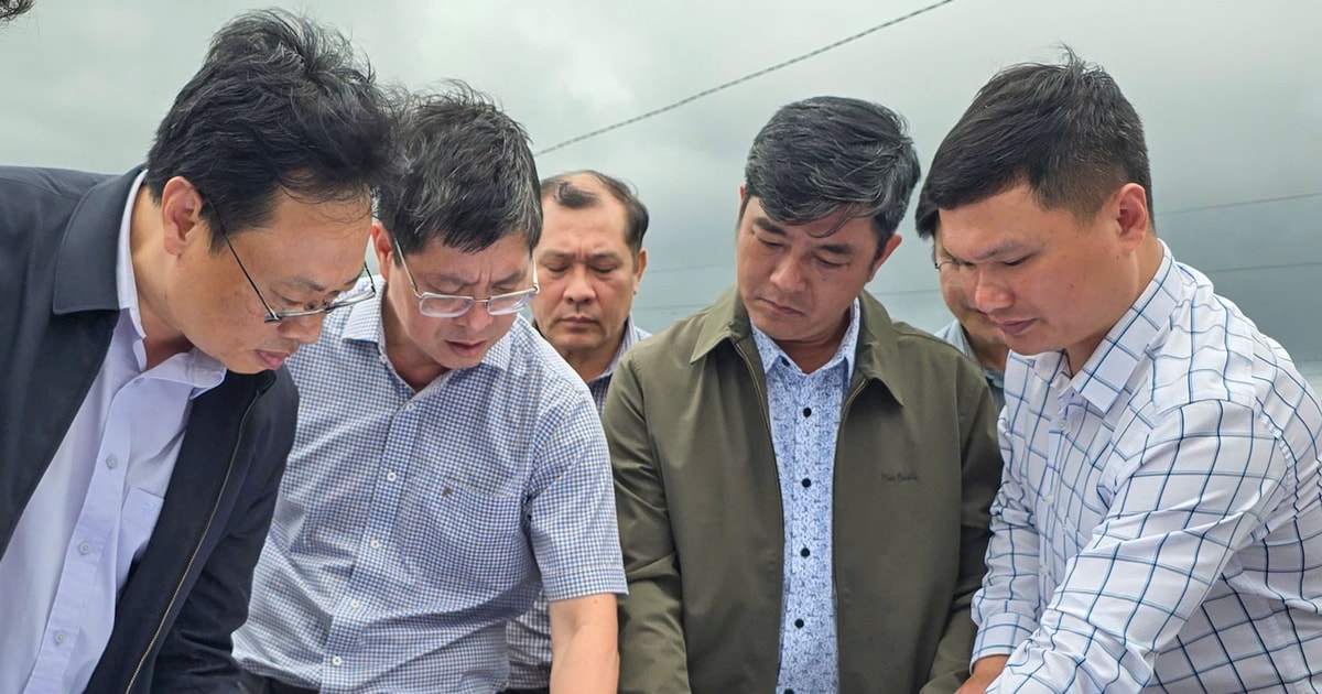 Vice Chairman of Lam Dong Provincial People's Committee Nguyen Hong Hai works on Bao Loc - Lien Khuong Expressway Project