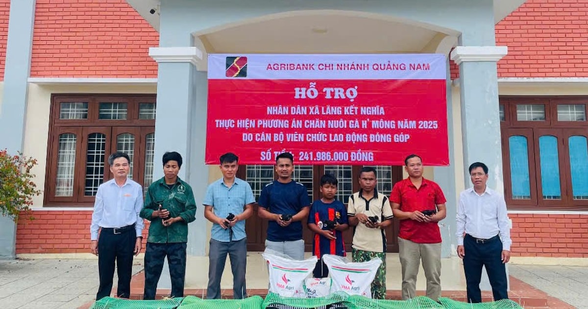 ធនាគារ Agribank សាខា Quang Nam ផ្តល់ការចិញ្ចឹមជីវិតដល់ប្រជាជនឃុំ Tay Giang