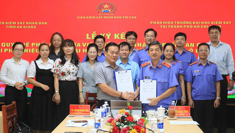 Viện Kiểm sát nhân dân tỉnh An Giang và Phân hiệu Trường Đại học Kiểm sát tại TP. Hồ Chí Minh ký kết quy chế phối hợp