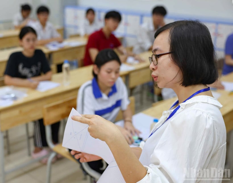 Tại Kỳ thi tuyển sinh vào lớp 10 của thành phố Hà Nội năm học 2025-2026. (Ảnh: ĐẠI THẮNG)