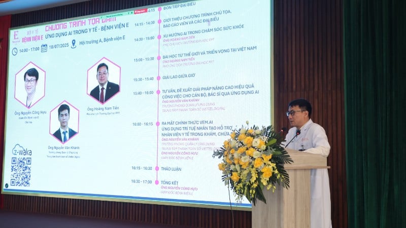Le Dr Nguyen Cong Huu, directeur de l'hôpital E, a pris la parole.