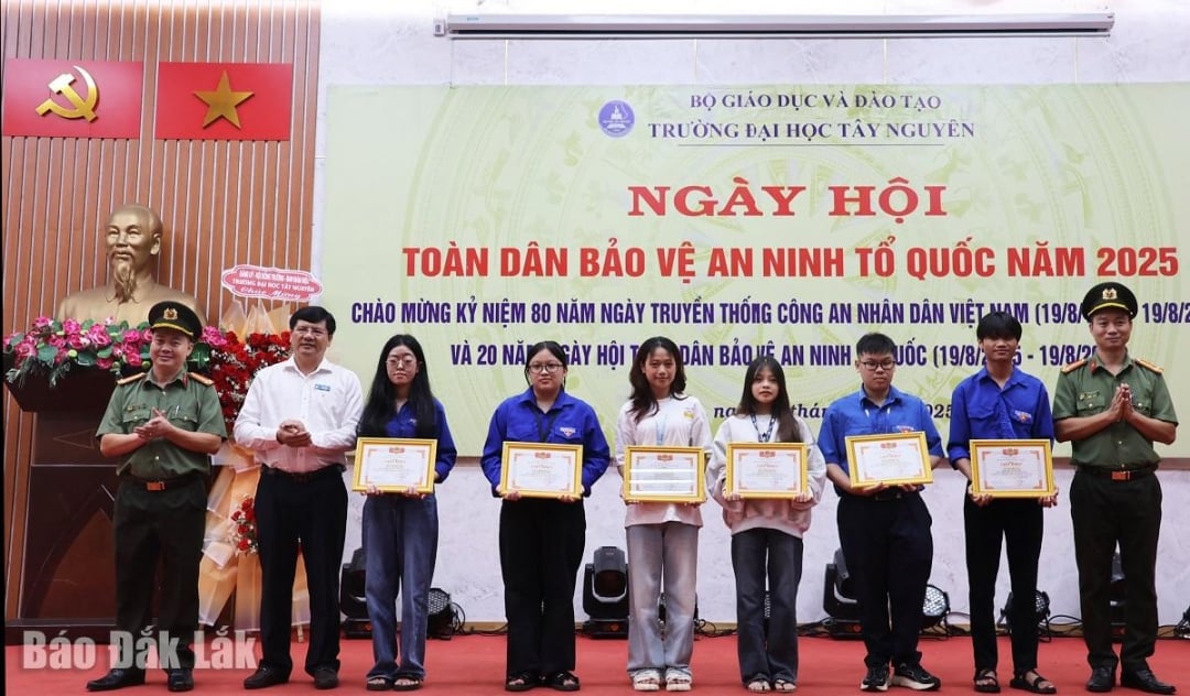 Sinh viên
