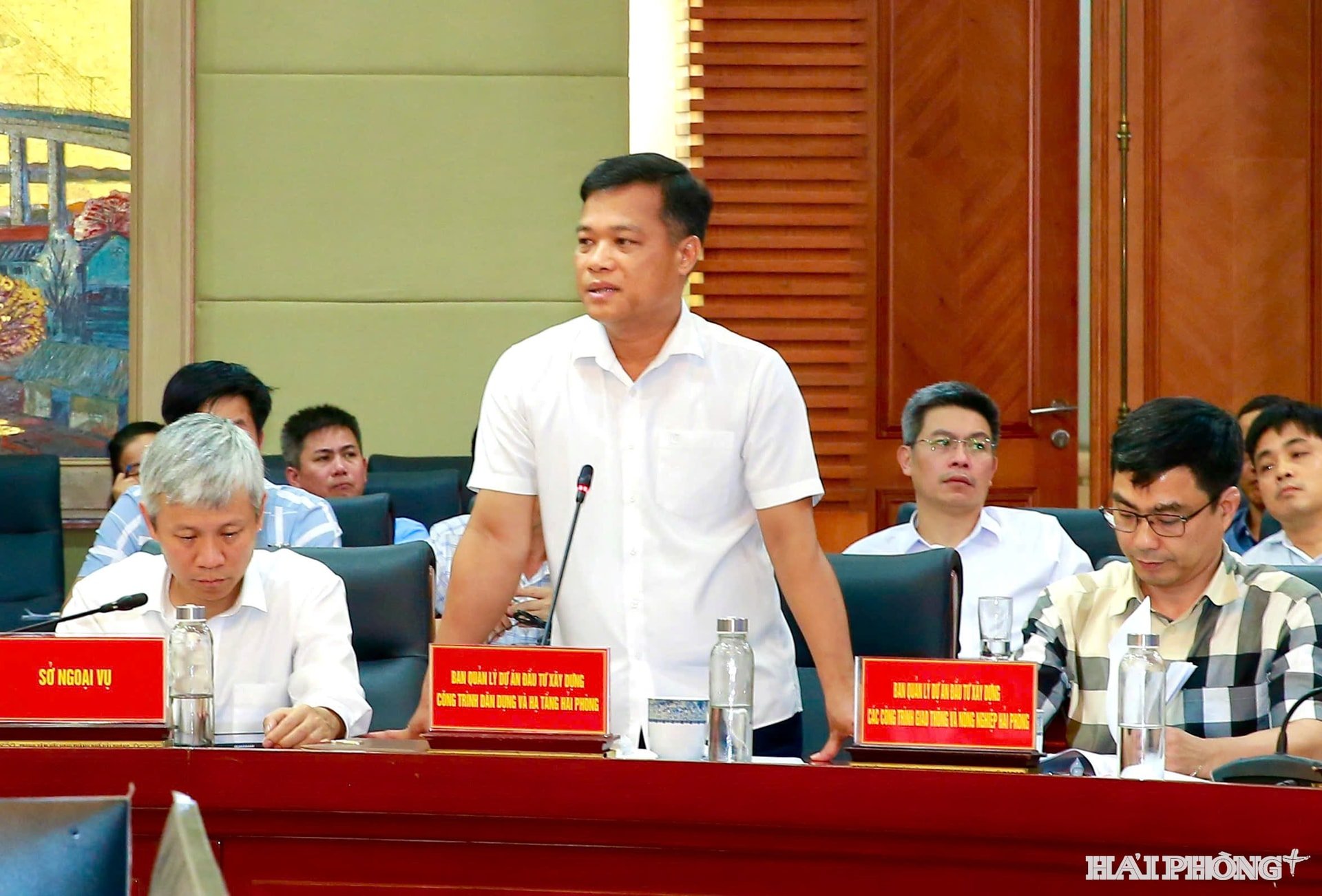 lanh-dao-ban-quan-ly-xay-dung.jpg
