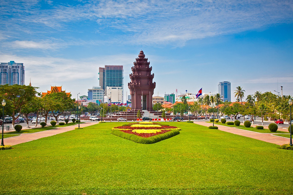 បទពិសោធន៍ទេសចរណ៍កម្ពុជា៖ ចំណុចសំខាន់ៗនៅភ្នំពេញក្នុងរដូវក្តៅ