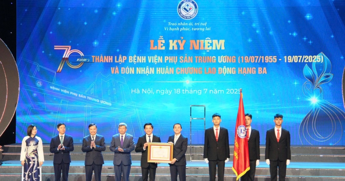 Thứ trưởng Bộ Y tế giao 5 định hướng cho bệnh viện hàng đầu sản khoa