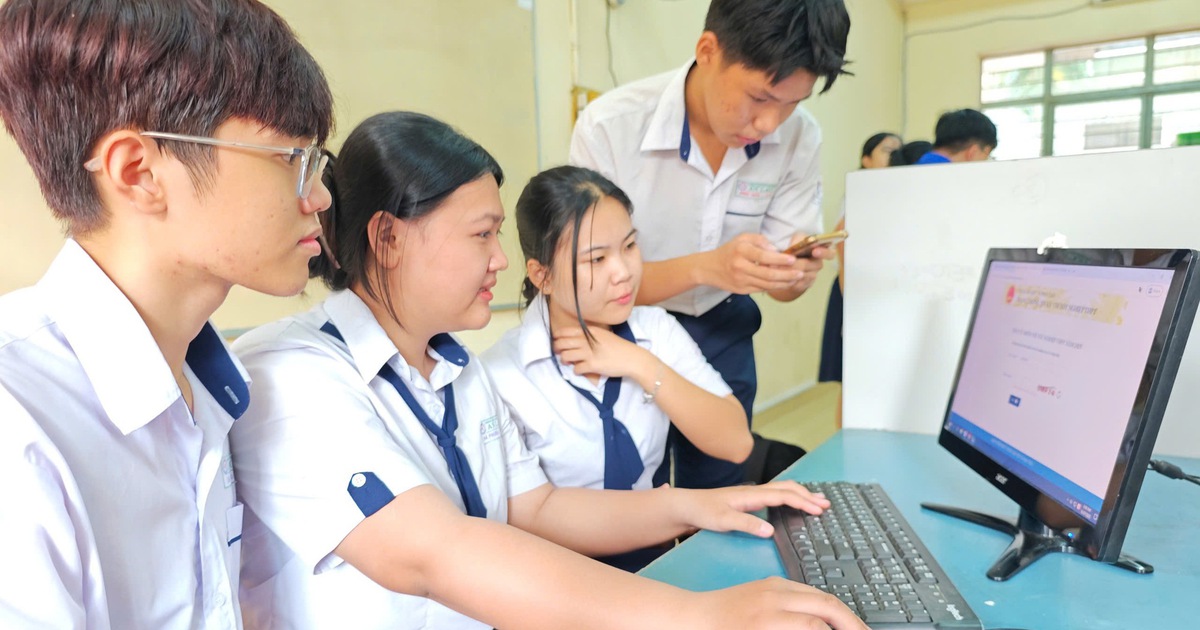 Nhiều ngành 'nóng' có điểm sàn xét tuyển là 15