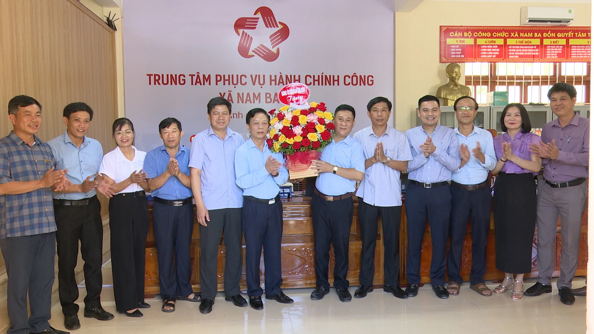 Xã Nam Ba Đồn dẫn đầu về bộ chỉ số phục vụ người dân, doanh nghiệp trên địa bàn tỉnh