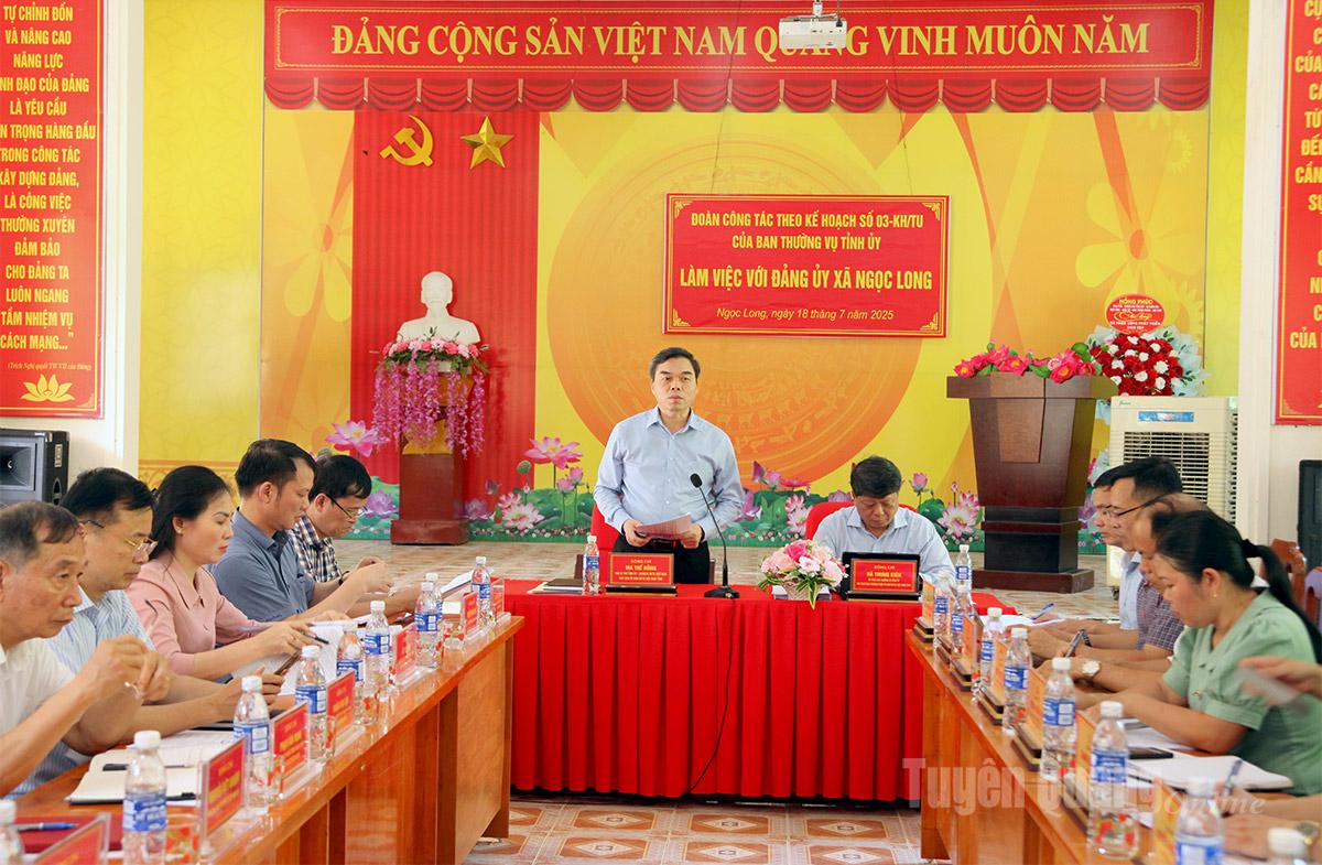 Đồng chí Phó Bí thư Tỉnh uỷ Ma Thế Hồng và đoàn công tác làm việc với Đảng ủy xã Ngọc Long.