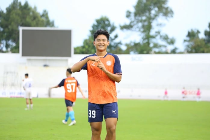 U21 Quốc gia 2025: Con trai Quang Hải ghi bàn, SLNA và Đà Nẵng giành trọn 3 điểm- Ảnh 1.