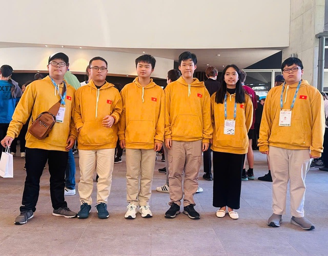 Học sinh Việt Nam giành 2 huy chương vàng Olympic toán quốc tế  - Ảnh 1.