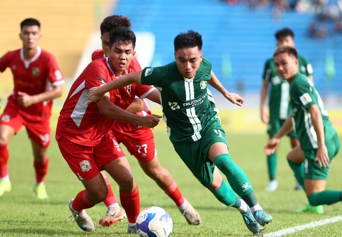 CLB Đồng Nai có thể làm lại từ Giải Hạng Ba sau chuyển giao- Ảnh 1.