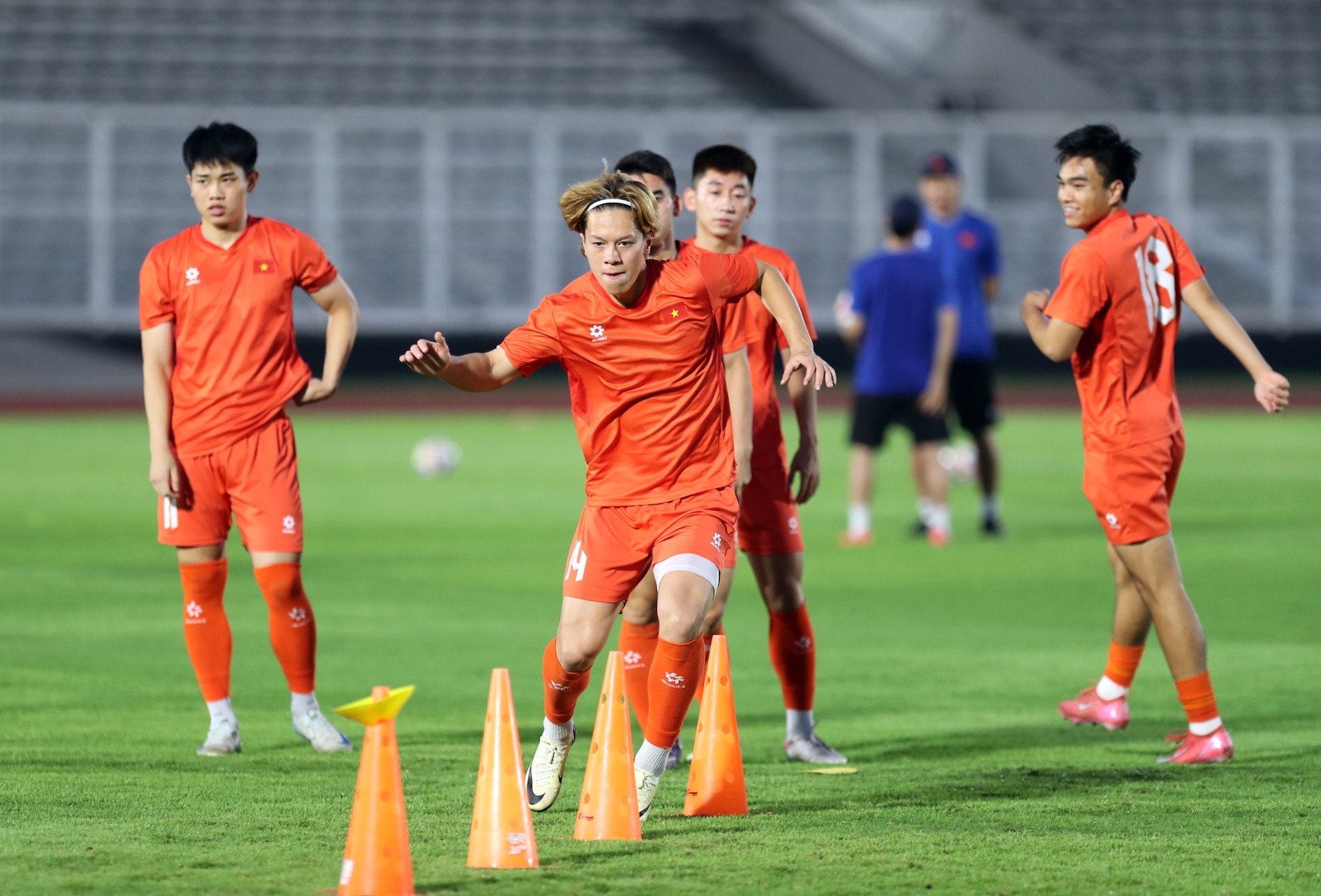 u23_in.jpg