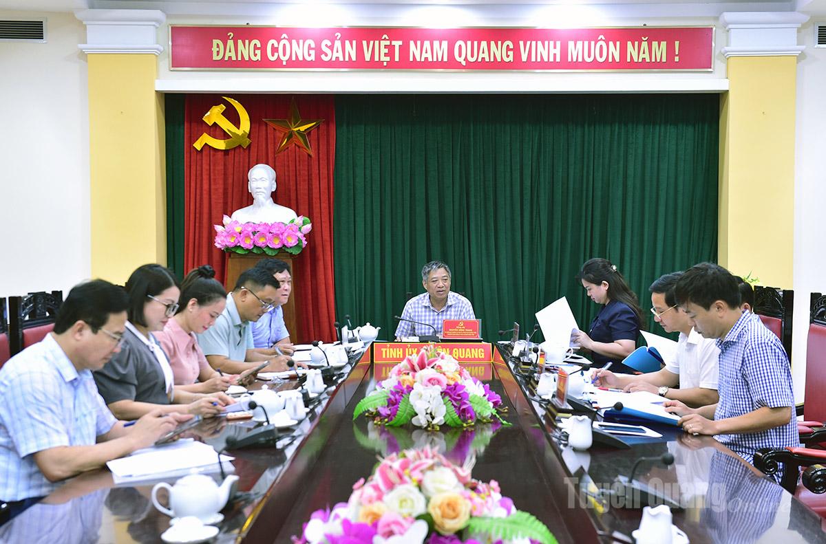 Các đại biểu tại buổi làm việc.