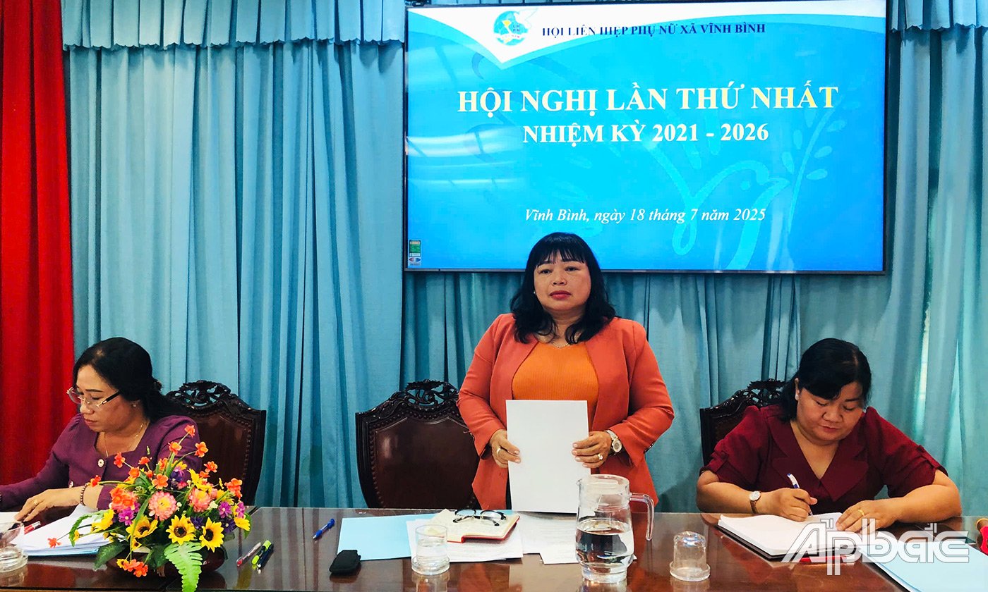 Đồng chí Thái Ngọc Bảo Trâm phát biểu tại buổi tại hội nghị