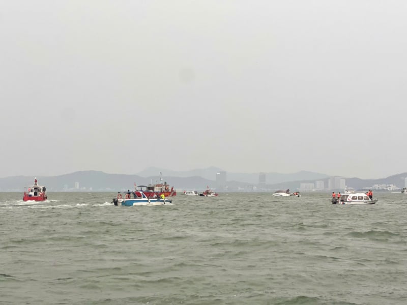 Nhiều du khách đang mất tích trên vịnh Hạ Long -0