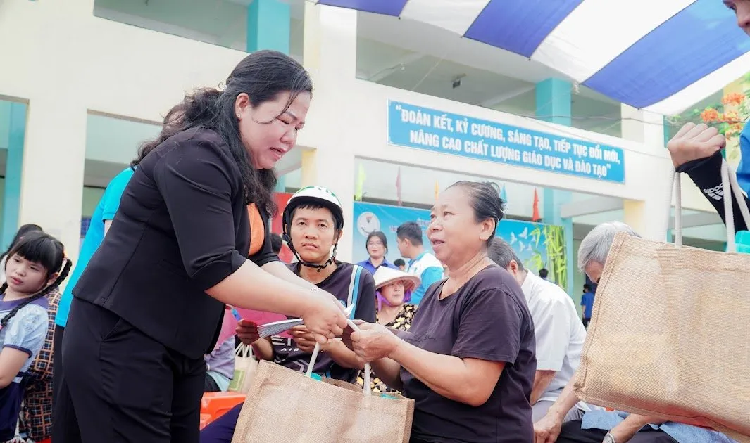 Phường Bình Hưng Hòa tổ chức "Siêu thị 0 đồng", hỗ trợ vốn cho hội viên khó khăn