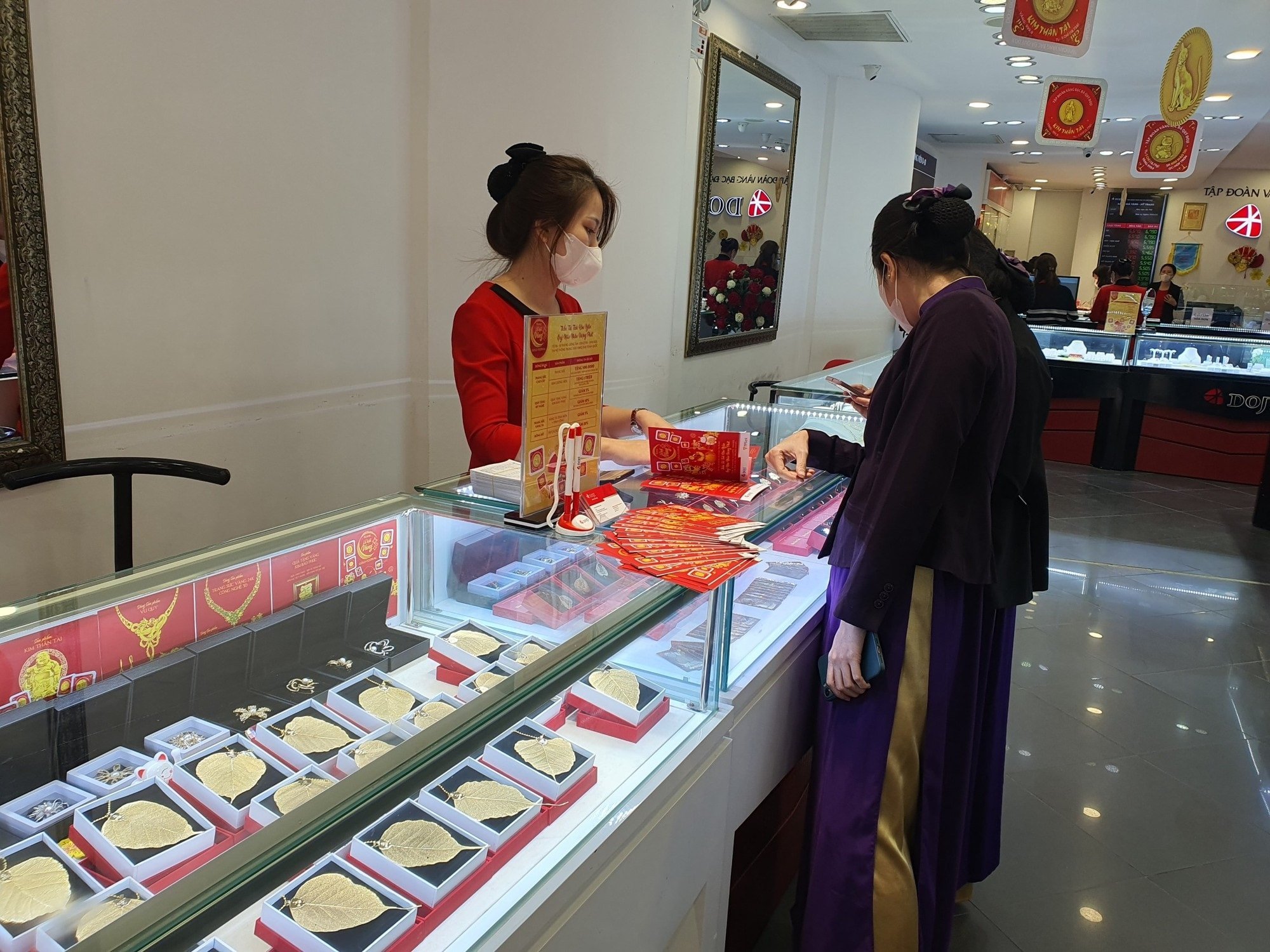 តម្លៃមាសថ្ងៃនេះ 7/19/2025៖ តម្លៃមាសកើនឡើងដោយសារតែអស្ថិរភាពសេដ្ឋកិច្ច