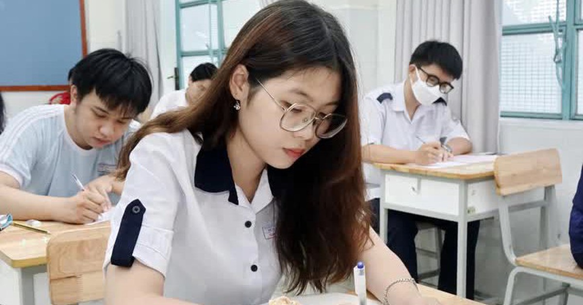Thi tốt nghiệp THPT 2025: Phổ điểm không thể đẹp nếu thiếu chuẩn hóa