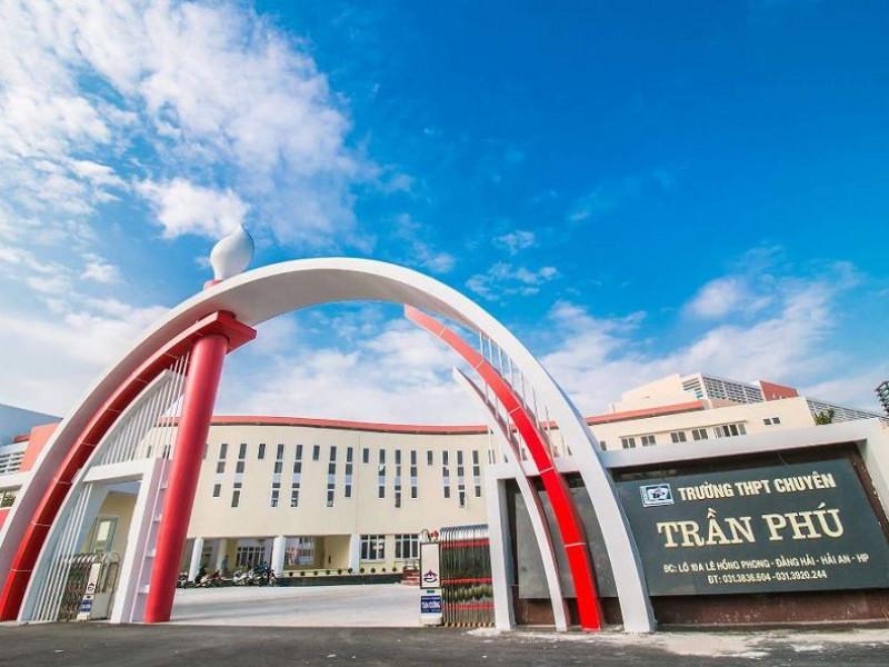 Học sinh tại Hải Phòng bị rút trúng tuyển sau khi làm thủ tục nhập học - Ảnh 1.