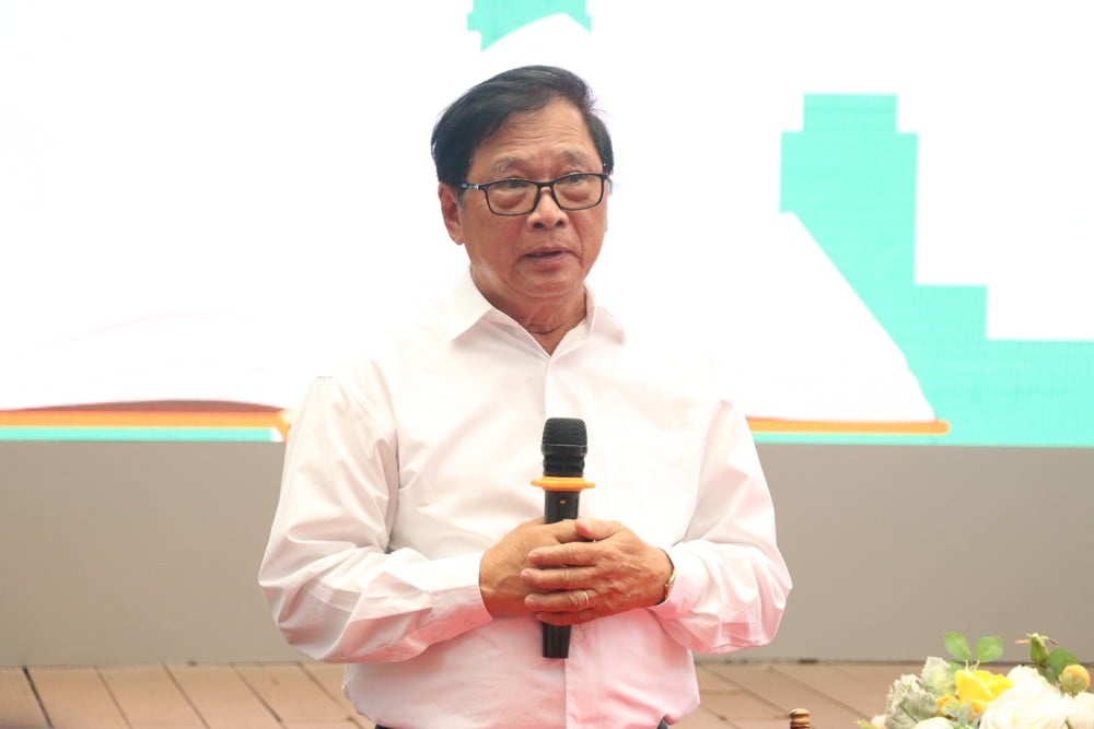 duong-sach-tp-hcm1.JPG