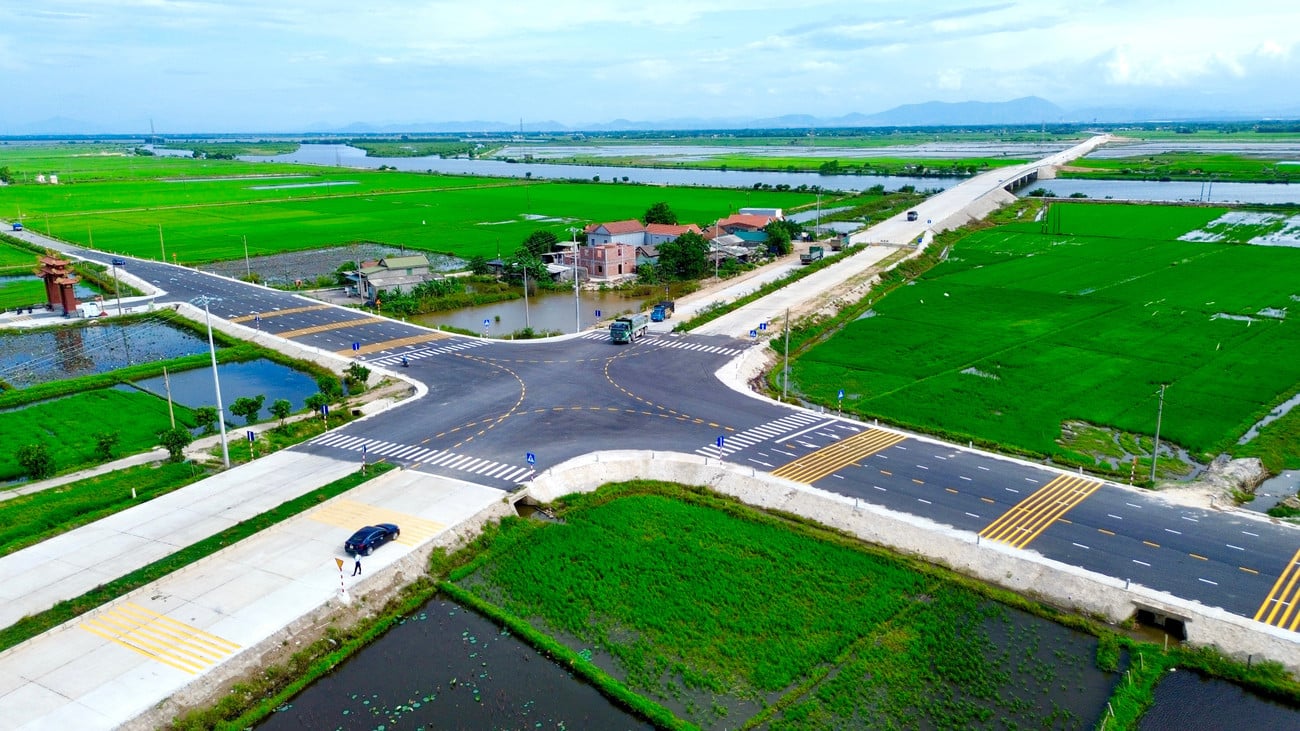 4-duong-cuu-nan-phong-dien.jpg