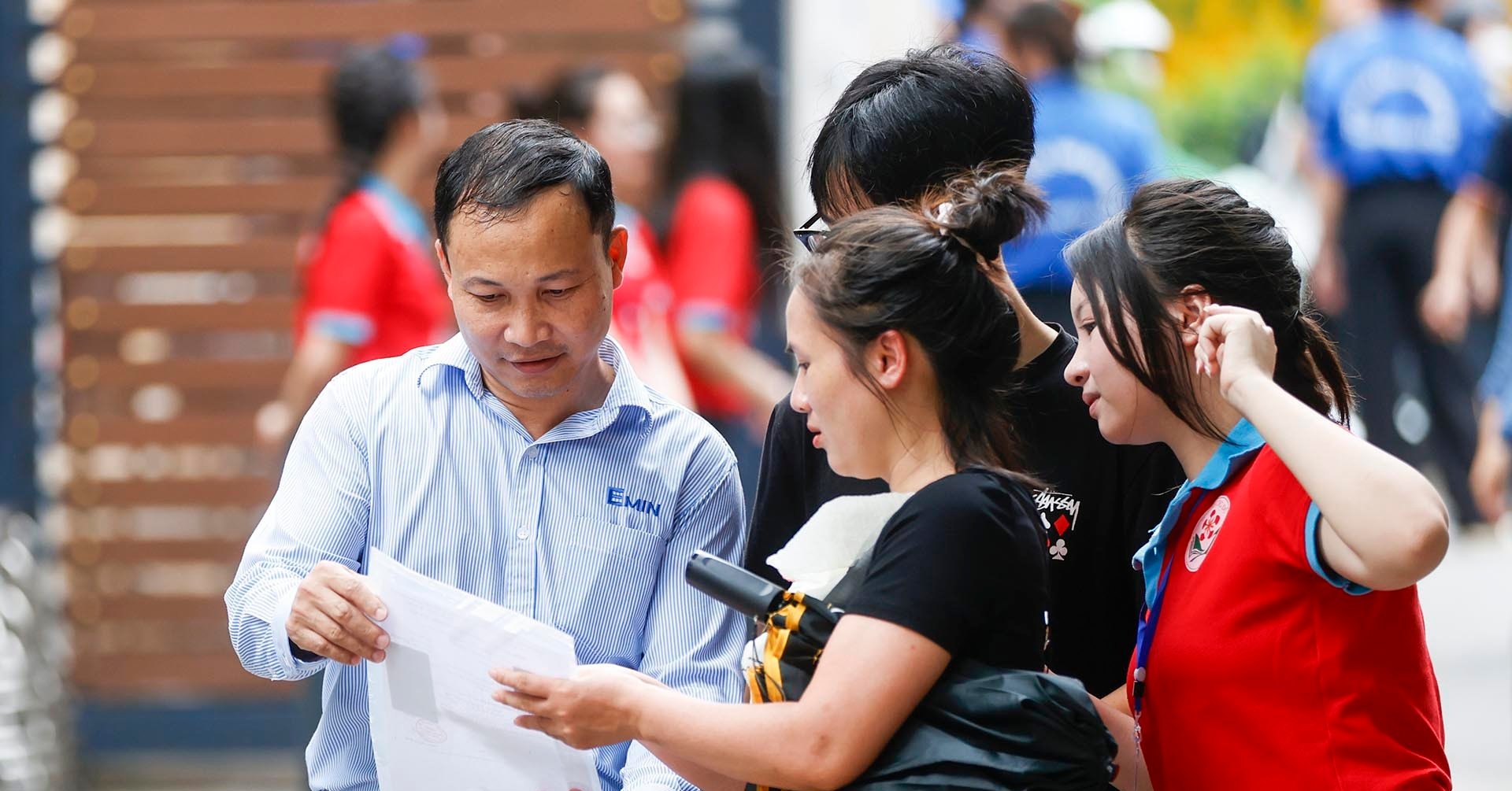 Hanoi lowers 10th grade exam benchmark scores in 2025