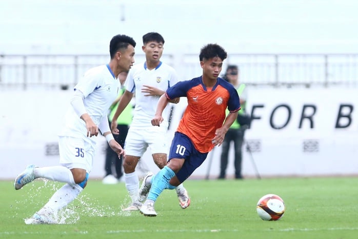 U21 Quốc gia 2025: Con trai Quang Hải ghi bàn, SLNA và Đà Nẵng giành trọn 3 điểm- Ảnh 2.