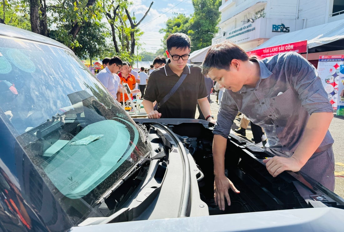 Nhiều cách tư vấn xét tuyển đại học 'độc, lạ' - Ảnh 5.